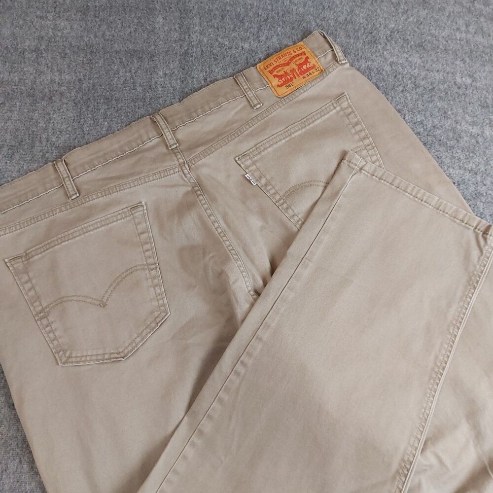 Levi's 541 Athletic Fit Chino Pants 44x32 (Fit 44x30) Beige Tapered Leg